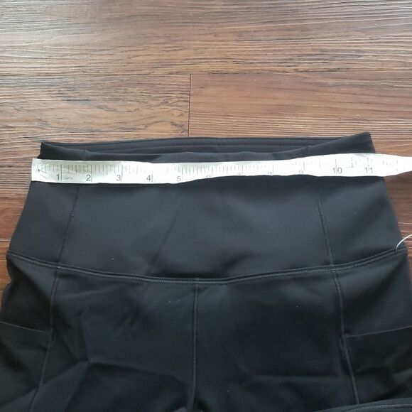 Arcteryx Black Women's Athleisure Trendy Chic Essent High Rise Shorts 8" Size 2 - Picture 9 of 11